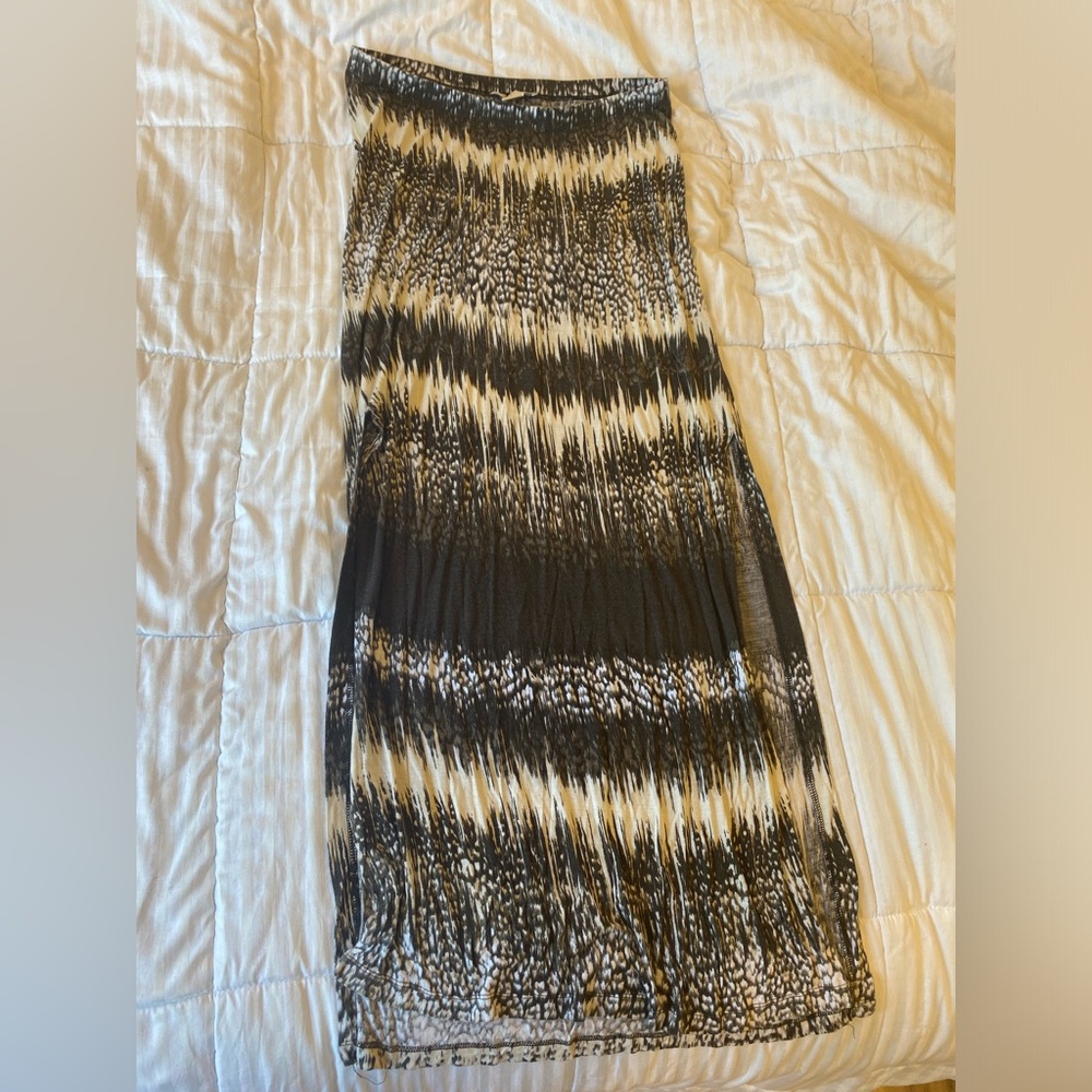 Michael Kors long flowing skirt – size L – neutral boho print